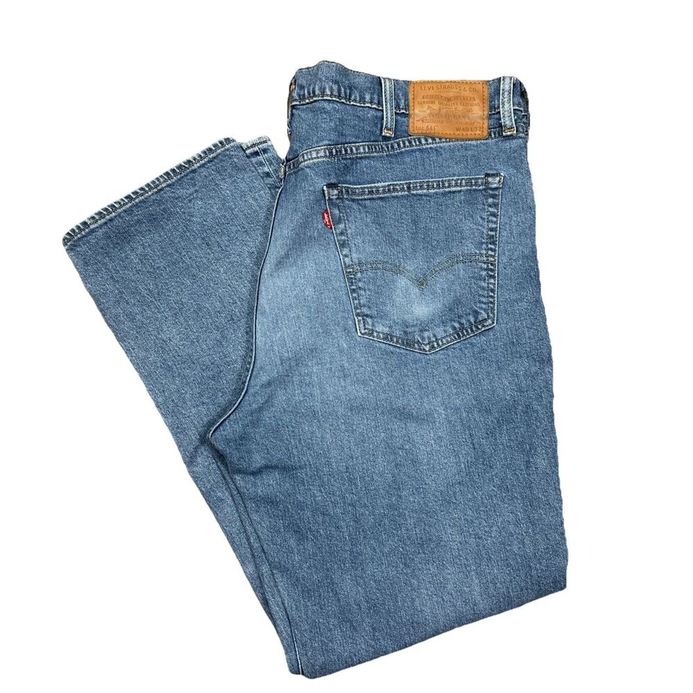 Levi Strauss Premium Mens 40x32 Medium Wash Straight Leg Jeans Lot 541